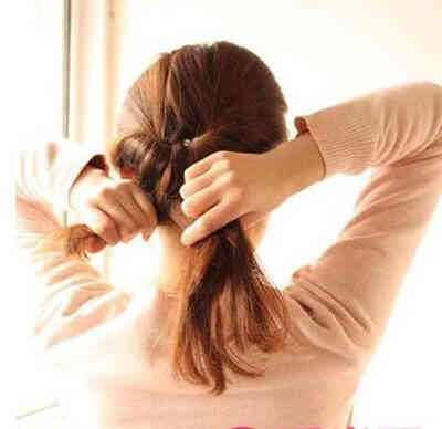 Tóc búi công sở xinh như Taylor Swift 4