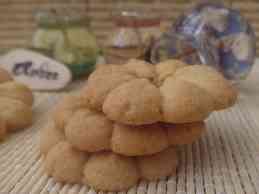 Cách làm bánh quy hoa hạnh nhân