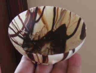 Cách làm bát chocolate có vân