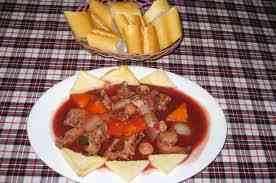 Cách làm món thỏ nấu Rượu Vang