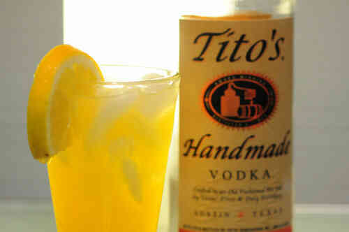 Cách làm một ly Cocktail Screwdriver