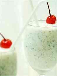 Cách làm sinh tố sữa chua thanh long