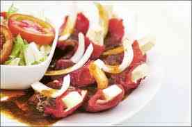 Cách làm thịt bò cuộn phô mai