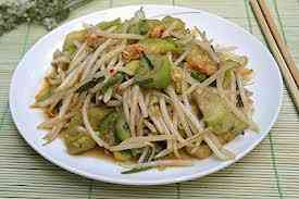 Cách làm thịt xào giá mướp