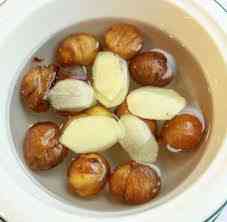 Cách nấu chè hạt dẻ với gừng