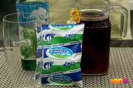 Cách pha trà ngon từ sữa bò và lipton