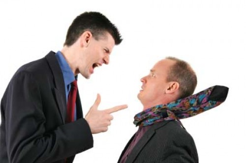 Nhân viên thà bị đầu độc còn hơn có một vị sếp tồi